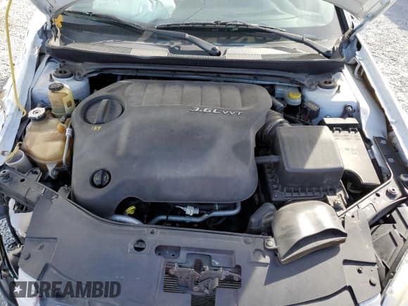 ✅ 2011 Chrysler 200 Touring • VIN: 1C3BC1FGXBN555770 • Lot: 92248905. Listed on Copart with 93,328 mi. Free auction sales archive from the USA and detailed vehicle history report at DreamBid. Image 11.