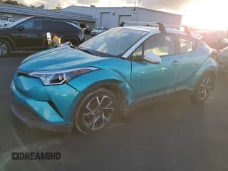 ✅ 2018 Toyota C-HR XLE Premium • VIN: JTNKHMBXXJ1001005 • Lot: 92942435. Wystawiony na Copart z przebiegiem 77 194 mil. Bezpłatny archiwum sprzedaży aukcyjnych z USA i szczegółowy raport historii pojazdu na DreamBid. Zdjęcie 1.