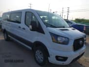 ✅ 2024 Ford Transit Passenger XL • VIN: 1FBAX2Y82RKA83426 • Лот: 42022011. Опубликован ранее на IAAI с пробегом 36 531 миль. Бесплатный доступ к архиву аукционных продаж из США и подробный отчёт об истории автомобиля на DreamBid. Изображение 1.