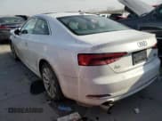 ✅ 2018 Audi A5 Premium • VIN: WAUNNAF55JA001699 • Лот: 43041905. Опубликован ранее на Copart с пробегом 55 938 миль. Бесплатный доступ к архиву аукционных продаж из США и подробный отчёт об истории автомобиля на DreamBid. Изображение 2.