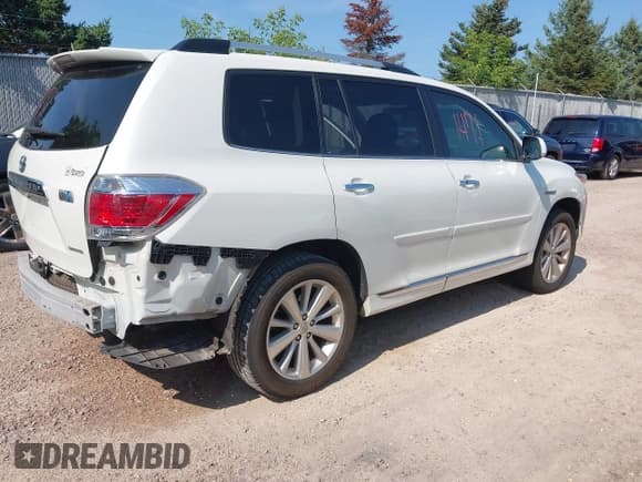 ✅ 2013 Toyota Highlander Limited • VIN: JTEDC3EH9D2013733 • Lot: 42861471. Listed on IAAI with Not provided. Free auction sales archive from the USA and detailed vehicle history report at DreamBid. Image 4.