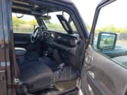 ✅ 2020 Jeep Wrangler Unlimited Sport S • VIN: 1C4HJXDN8LW339282 • Lot: 43008567. Listed on IAAI with 53,819 mi. Free auction sales archive from the USA and detailed vehicle history report at DreamBid. Image 5.