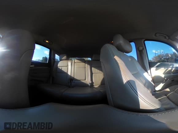 ✅ 2014 Jeep Grand Cherokee Limited • VIN: 1C4RJFBT7EC240957 • Лот: 43480907. Опубликован ранее на IAAI с пробегом 206 871 миль. Бесплатный доступ к архиву аукционных продаж из США и подробный отчёт об истории автомобиля на DreamBid. Изображение 19.