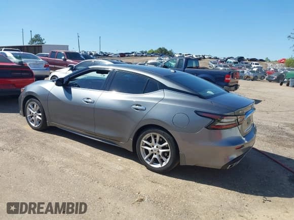 ✅ 2019 Nissan Maxima SL • VIN: 1N4AA6AV4KC377503 • Lot: 41979533. Wystawiony na IAAI z przebiegiem 84 544 mil. Bezpłatny archiwum sprzedaży aukcyjnych z USA i szczegółowy raport historii pojazdu na DreamBid. Zdjęcie 3.
