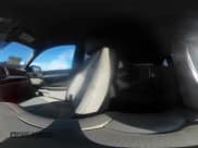 ✅ 2018 Toyota Highlander LE Plus • VIN: 5TDBZRFH7JS911151 • Lot: 43815593. Wystawiony na IAAI z przebiegiem 155 262 mil. Bezpłatny archiwum sprzedaży aukcyjnych z USA i szczegółowy raport historii pojazdu na DreamBid. Zdjęcie 18.