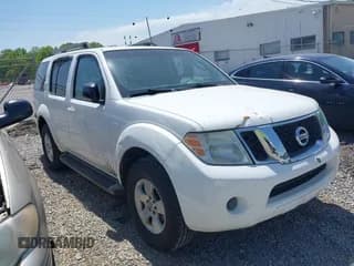 ✅ 2008 Nissan Pathfinder S • VIN: 5N1AR18U08C613863 • Lot: 42055847. Wystawiony na IAAI z przebiegiem 320 461 mil. Bezpłatny archiwum sprzedaży aukcyjnych z USA i szczegółowy raport historii pojazdu na DreamBid. Zdjęcie 1.