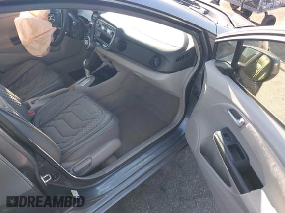 ✅ 2012 Honda Insight • VIN: JHMZE2H38CS006302 • Lot: 43194098. Listed on IAAI with 178,604 mi. Free auction sales archive from the USA and detailed vehicle history report at DreamBid. Image 5.