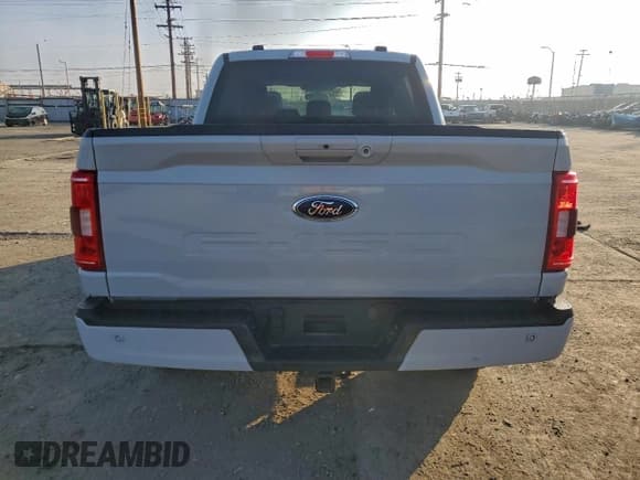 ✅ 2023 Ford F-150 Limited • VIN: 1FTFW1ED8PFD06820 • Лот: 94985455. Опубликован ранее на Copart с пробегом 104 441 миль. Бесплатный доступ к архиву аукционных продаж из США и подробный отчёт об истории автомобиля на DreamBid. Изображение 6.