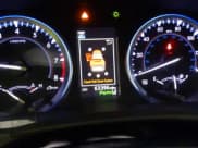 ✅ 2018 Toyota Highlander Limited • VIN: 5TDDZRFH3JS827093 • Lot: 42181696. Wystawiony na IAAI z przebiegiem 63 396 mil. Bezpłatny archiwum sprzedaży aukcyjnych z USA i szczegółowy raport historii pojazdu na DreamBid. Zdjęcie 7.