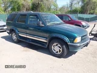 ✅ 1997 Chevrolet Blazer LS • VIN: 1GNDT13WXV2175468 • Лот: 42081531. Опубликован ранее на IAAI с пробегом 148 858 миль. Бесплатный доступ к архиву аукционных продаж из США и подробный отчёт об истории автомобиля на DreamBid. Изображение 1.