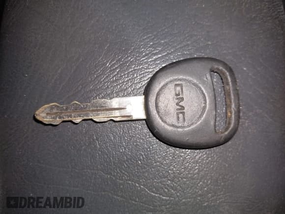 ✅ 1999 GMC Jimmy SLS Comfort/Convenience • VIN: 1GKCT18W1XK503719 • Lot: 41536310. Wystawiony na IAAI z przebiegiem 151 211 mil. Bezpłatny archiwum sprzedaży aukcyjnych z USA i szczegółowy raport historii pojazdu na DreamBid. Zdjęcie 11.