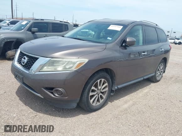 ✅ 2015 Nissan Pathfinder SV • VIN: 5N1AR2MN1FC657467 • Lot: 42242960. Listed on IAAI with 175,053 mi. Free auction sales archive from the USA and detailed vehicle history report at DreamBid. Image 17.