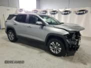 ✅ 2025 Chevrolet Equinox FWD LT • VIN: 3GNAXHEGXSL228797 • Lot: 65766165. Wystawiony na Copart z przebiegiem 9 767 mil. Bezpłatny archiwum sprzedaży aukcyjnych z USA i szczegółowy raport historii pojazdu na DreamBid. Zdjęcie 4.