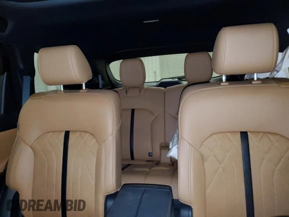 ✅ 2024 Mazda CX-90 S Premium Plus • VIN: JM3KKEHC8R1174489 • Lot: 58063925. Wystawiony na Copart z przebiegiem 4 536 mil. Bezpłatny archiwum sprzedaży aukcyjnych z USA i szczegółowy raport historii pojazdu na DreamBid. Zdjęcie 10.