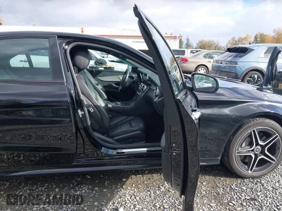 ✅ 2020 Mercedes-Benz C 300 • VIN: W1KWF8EB2LR597188 • Lot: 43565900. Wystawiony na IAAI z przebiegiem 47 210 mil. Bezpłatny archiwum sprzedaży aukcyjnych z USA i szczegółowy raport historii pojazdu na DreamBid. Zdjęcie 5.