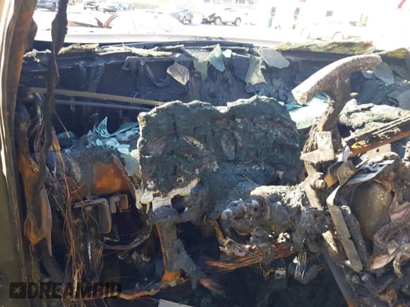 ✅ 2020 Toyota Tundra Platinum • VIN: 5TFAY5F14LX874874 • Lot: 43639514. Listed on IAAI with Not provided. Free auction sales archive from the USA and detailed vehicle history report at DreamBid. Image 7.