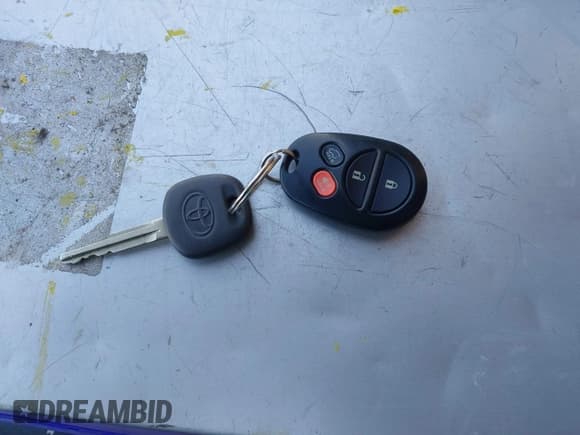 ✅ 2008 Toyota Highlander Sport • VIN: JTEES43A382077663 • Lot: 43535232. Listed on IAAI with 216,372 mi. Free auction sales archive from the USA and detailed vehicle history report at DreamBid. Image 11.