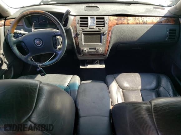 ✅ 2011 Cadillac DTS Premium Collection • VIN: 1G6KH5E68BU122700 • Lot: 71135325. Listed on Copart with 92,333 mi. Free auction sales archive from the USA and detailed vehicle history report at DreamBid. Image 8.