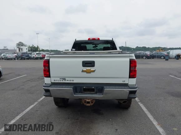 ✅ 2015 Chevrolet Silverado 2500HD LT • VIN: 1GC2KVEG6FZ100680 • Lot: 42928881. Wystawiony na IAAI z przebiegiem 286 834 mil. Bezpłatny archiwum sprzedaży aukcyjnych z USA i szczegółowy raport historii pojazdu na DreamBid. Zdjęcie 16.