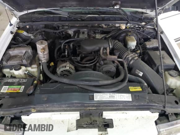 2001 Chevrolet Blazer LT с VIN 1GNDT13W91K224444, выставлен на аукционе Copart как лот 81615015 с пробегом 225 699 миль миль и Списание • Salvage title. История ставок и продаж доступна на DreamBid. Изображение 12.