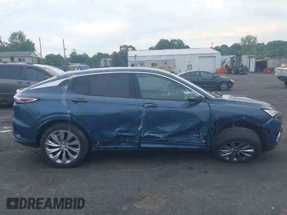 ✅ 2024 Buick Envista Avenir • VIN: KL47LCE27RB152628 • Lot: 42584358. Listed on IAAI with 8,556 mi. Free auction sales archive from the USA and detailed vehicle history report at DreamBid. Image 13.