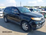 ✅ 2011 Kia Sorento LX • VIN: 5XYKT3A18BG108761 • Лот: 43351958. Опубликован ранее на IAAI с пробегом 176 418 миль. Бесплатный доступ к архиву аукционных продаж из США и подробный отчёт об истории автомобиля на DreamBid. Изображение 6.