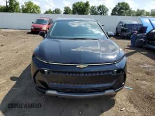 2024 Chevrolet Equinox EV LT z VIN 3GN7DLRP3RS291952, wystawiony jako Copart lot #67841055 z przebiegiem 9 658 mil mil oraz Czysty tytuł • Clean title. Historia ofert i sprzedaży dostępna na DreamBid. Obrazek 5.