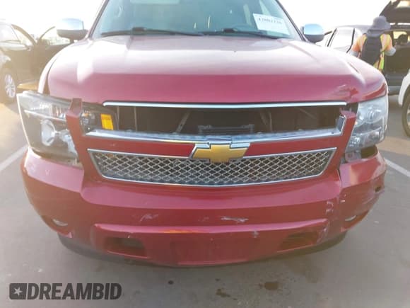 ✅ 2012 Chevrolet Tahoe LTZ • VIN: 1GNSKCE04CR318322 • Lot: 43802236. Listed on IAAI with 120,700 mi. Free auction sales archive from the USA and detailed vehicle history report at DreamBid. Image 6.