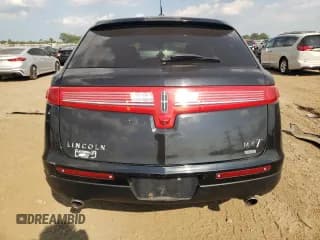 ✅ 2013 Lincoln MKT • VIN: 2LMHJ5NK5DBL54575 • Lot: 67205494. Wystawiony na Copart z przebiegiem 309 303 mil. Bezpłatny archiwum sprzedaży aukcyjnych z USA i szczegółowy raport historii pojazdu na DreamBid. Zdjęcie 6.