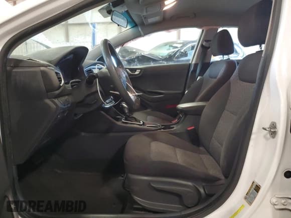 ✅ 2019 Hyundai Ioniq Blue • VIN: KMHC65LC3KU178989 • Lot: 75485524. Wystawiony na Copart z przebiegiem 113 230 mil. Bezpłatny archiwum sprzedaży aukcyjnych z USA i szczegółowy raport historii pojazdu na DreamBid. Zdjęcie 7.