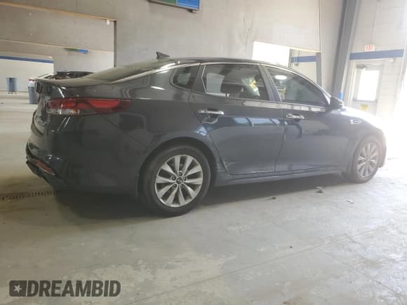 ✅ 2018 Kia Optima S • VIN: 5XXGT4L30JG216921 • Lot: 59085995. Listed on Copart with Not provided. Free auction sales archive from the USA and detailed vehicle history report at DreamBid. Image 3.