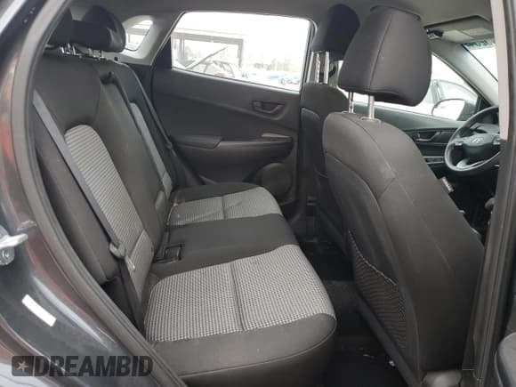 ✅ 2018 Hyundai Kona SE • VIN: KM8K12AA7JU091492 • Лот: 76445254. Опубликован ранее на Copart с пробегом 39 552 миль. Бесплатный доступ к архиву аукционных продаж из США и подробный отчёт об истории автомобиля на DreamBid. Изображение 10.