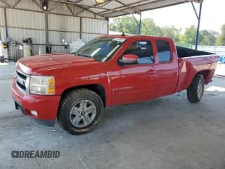 ✅ 2008 Chevrolet Silverado 1500 Work Truck • VIN: 1GCEC19098Z251595 • Lot: 61670255. Listed on Copart with 178,601 mi. Free auction sales archive from the USA and detailed vehicle history report at DreamBid. Image 1.