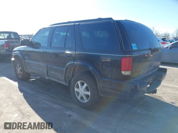 ✅ 2001 Oldsmobile Bravada • VIN: 1GHDT13W312117182 • Lot: 41457726. Wystawiony na IAAI z przebiegiem 160 288 mil. Bezpłatny archiwum sprzedaży aukcyjnych z USA i szczegółowy raport historii pojazdu na DreamBid. Zdjęcie 3.