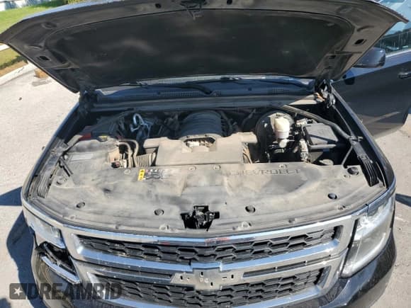 ✅ 2019 Chevrolet Suburban LT • VIN: 1GNSKHKC6KR362655 • Lot: 82260795. Wystawiony na Copart z przebiegiem 161 103 mil. Bezpłatny archiwum sprzedaży aukcyjnych z USA i szczegółowy raport historii pojazdu na DreamBid. Zdjęcie 12.