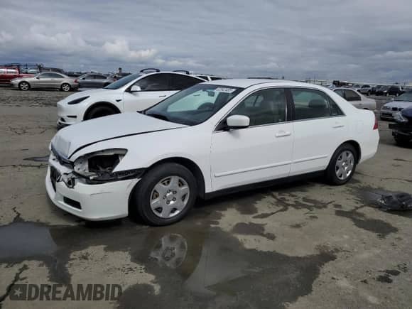 2006 Honda Accord LX с VIN 1HGCM56456A107185, выставлен на аукционе Copart как лот 82542485 с пробегом 102 502 миль миль и Списание • Salvage title. История ставок и продаж доступна на DreamBid. Изображение 1.