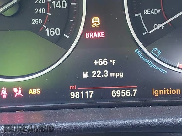 ✅ 2016 BMW 4 Series 428i xDrive • VIN: WBA4C9C53GG139753 • Lot: 43503844. Listed on IAAI with 98,117 mi. Free auction sales archive from the USA and detailed vehicle history report at DreamBid. Image 15.