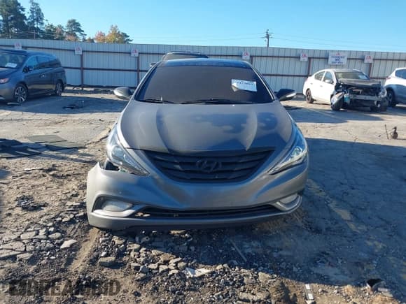 ✅ 2013 Hyundai Sonata SE • VIN: 5NPEC4AC8DH687136 • Lot: 43453065. Listed on IAAI with 164,631 mi. Free auction sales archive from the USA and detailed vehicle history report at DreamBid. Image 12.