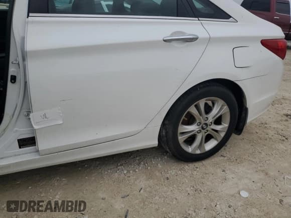 ✅ 2011 Hyundai Sonata SE • VIN: 5NPEC4AC7BH105315 • Lot: 74718604. Listed on Copart with Not provided. Free auction sales archive from the USA and detailed vehicle history report at DreamBid. Image 12.