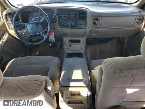 ✅ 2001 Chevrolet Silverado 1500 LS • VIN: 2GCEC19V511184505 • Лот: 78433344. Опубликован ранее на Copart с пробегом 272 652 миль. Бесплатный доступ к архиву аукционных продаж из США и подробный отчёт об истории автомобиля на DreamBid. Изображение 8.