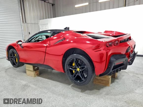 ✅ 2022 Ferrari SF90 • VIN: ZFF95NLA6N0273902 • Lot: 96212125. Wystawiony na Copart z przebiegiem Nie podano. Bezpłatny archiwum sprzedaży aukcyjnych z USA i szczegółowy raport historii pojazdu na DreamBid. Zdjęcie 2.