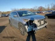 ✅ 2018 Toyota Highlander LE • VIN: 5TDBZRFH9JS874894 • Lot: 92999305. Wystawiony na Copart z przebiegiem 73 491 mil. Bezpłatny archiwum sprzedaży aukcyjnych z USA i szczegółowy raport historii pojazdu na DreamBid. Zdjęcie 15.