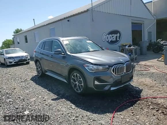 ✅ 2022 BMW X1 xDrive28i • VIN: WBXJG9C07N5V37512 • Lot: 57449645. Listed on Copart with 19,853 mi. Free auction sales archive from the USA and detailed vehicle history report at DreamBid. Image 14.