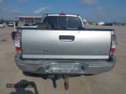 ✅ 2015 Toyota Tacoma PreRunner • VIN: 5TFKU4HN1FX006443 • Lot: 42396815. Listed on IAAI with 176,592 mi. Free auction sales archive from the USA and detailed vehicle history report at DreamBid. Image 16.