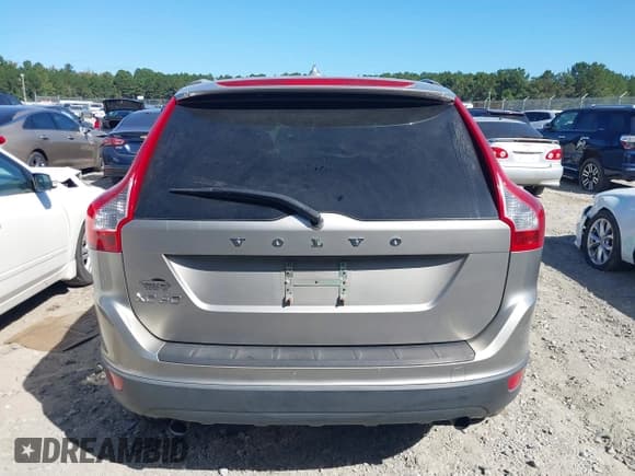 ✅ 2013 Volvo XC60 3.2L • VIN: YV4940DL0D2433700 • Lot: 43367070. Listed on IAAI with 195,246 mi. Free auction sales archive from the USA and detailed vehicle history report at DreamBid. Image 16.
