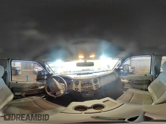 ✅ 2015 Ford F-250 XLT • VIN: 1FT7X2B64FEB38319 • Lot: 70901545. Wystawiony na Copart z przebiegiem 74 025 mil. Bezpłatny archiwum sprzedaży aukcyjnych z USA i szczegółowy raport historii pojazdu na DreamBid. Zdjęcie 14.