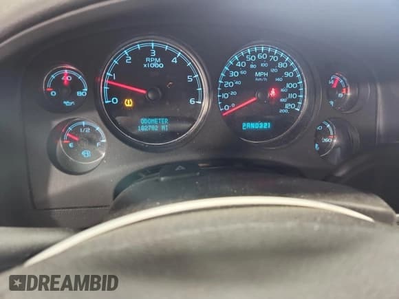 ✅ 2007 Chevrolet Tahoe LT • VIN: 1GNEK13007J138991 • Lot: 83954765. Wystawiony na Copart z przebiegiem 182 782 mil. Bezpłatny archiwum sprzedaży aukcyjnych z USA i szczegółowy raport historii pojazdu na DreamBid. Zdjęcie 9.