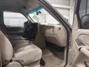 ✅ 2003 Chevrolet Silverado 2500HD LS • VIN: 1GCHK29G43E157174 • Lot: 41839189. Wystawiony na IAAI z przebiegiem 179 860 mil. Bezpłatny archiwum sprzedaży aukcyjnych z USA i szczegółowy raport historii pojazdu na DreamBid. Zdjęcie 5.