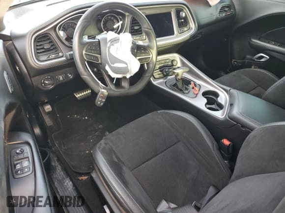 ✅ 2021 Dodge Challenger R/T Scat Pack • VIN: 2C3CDZFJ5MH563864 • Lot: 43236914. Wystawiony na Copart z przebiegiem 34 948 mil. Bezpłatny archiwum sprzedaży aukcyjnych z USA i szczegółowy raport historii pojazdu na DreamBid. Zdjęcie 8.