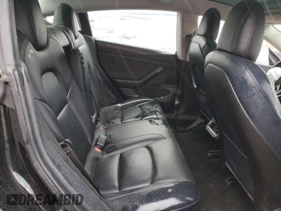 ✅ 2020 Tesla Model 3 Standard Range Plus • VIN: 5YJ3E1EA3LF657631 • Lot: 86534105. Wystawiony na Copart z przebiegiem 116 127 mil. Bezpłatny archiwum sprzedaży aukcyjnych z USA i szczegółowy raport historii pojazdu na DreamBid. Zdjęcie 10.